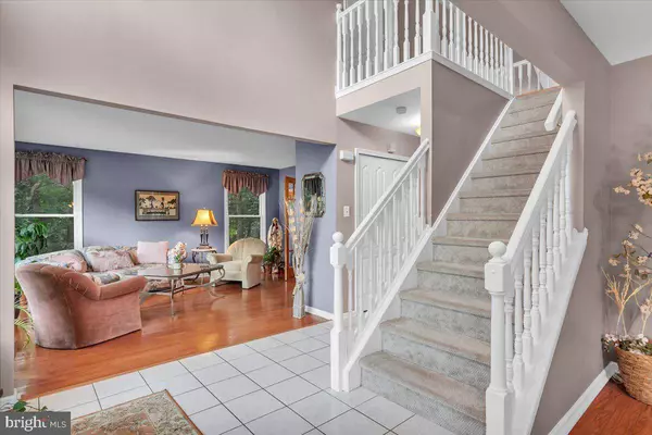 16 REGAN CT, Voorhees, NJ 08043