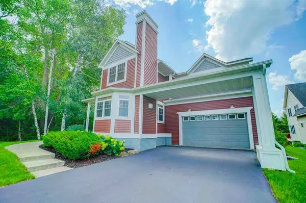 4899 Fable Hill Pkwy N, Hugo, MN 55038