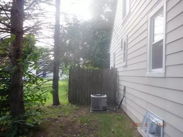 20 Fullerton, Galesburg, MI 49053