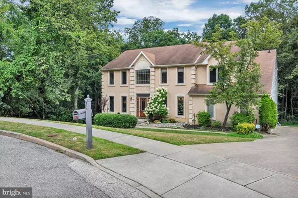 16 REGAN CT, Voorhees, NJ 08043