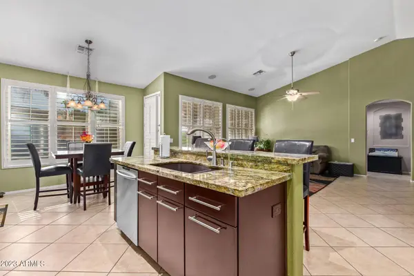 664 N BRIDLEGATE Drive, Gilbert, AZ 85234