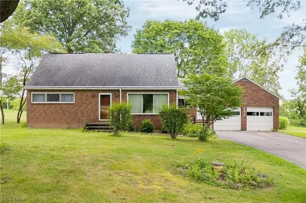 151 W Nimisila RD, New Franklin, OH 44319