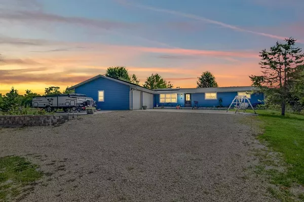 N3562 River Road, Columbus, WI 53925