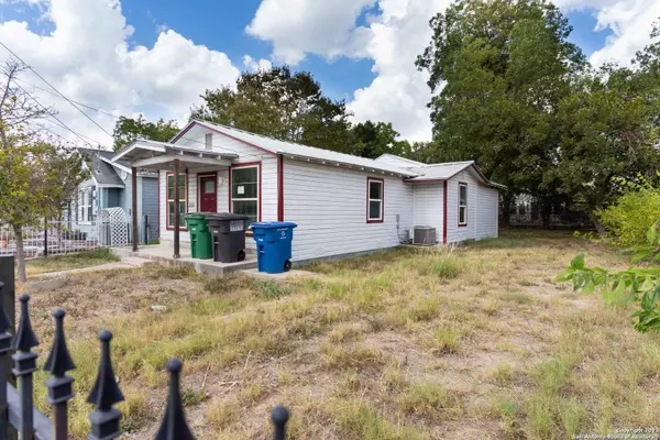 211 BANK ST, San Antonio, TX 78204-2208