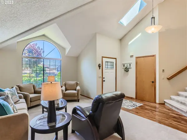 809 NW 175TH PL, Beaverton, OR 97006