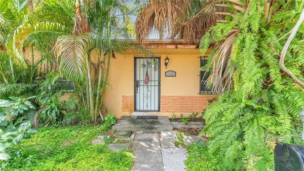 3474 NW 11th St, Miami, FL 33125