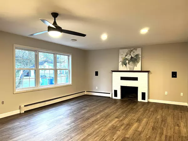 2 South Hill DR, Essex Junction, VT 05452