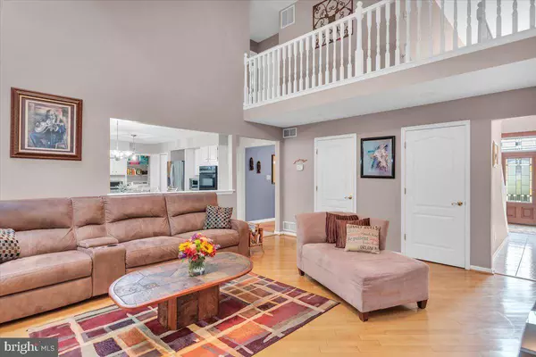 16 REGAN CT, Voorhees, NJ 08043