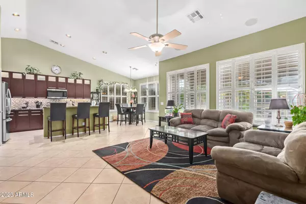 664 N BRIDLEGATE Drive, Gilbert, AZ 85234