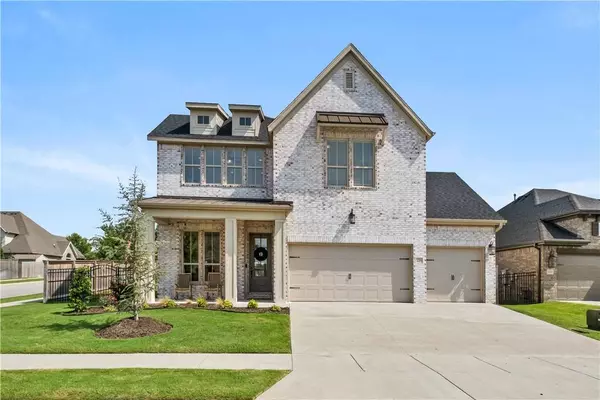 2208 SW Hampton Avenue, Bentonville, AR 72713