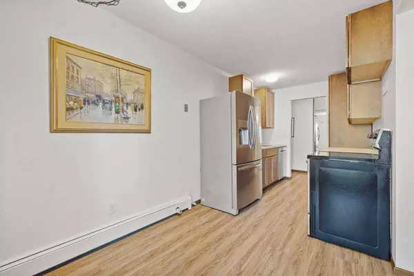 4648 Cedar Lake RD S #3, Saint Louis Park, MN 55416