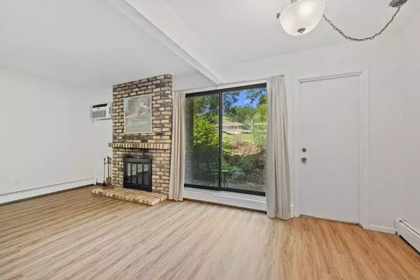 4648 Cedar Lake RD S #3, Saint Louis Park, MN 55416