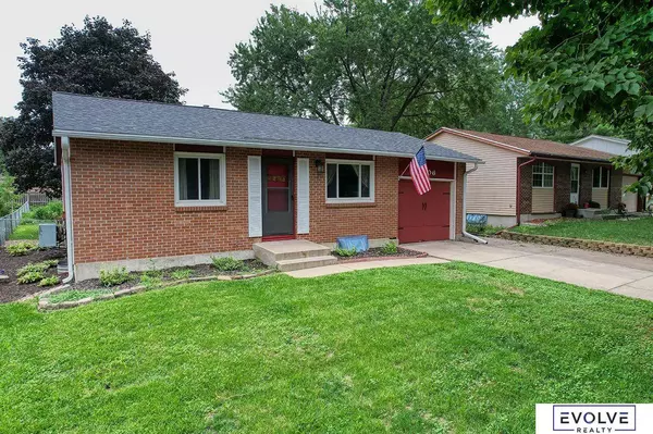 6206 Inverness Road, Lincoln, NE 68512