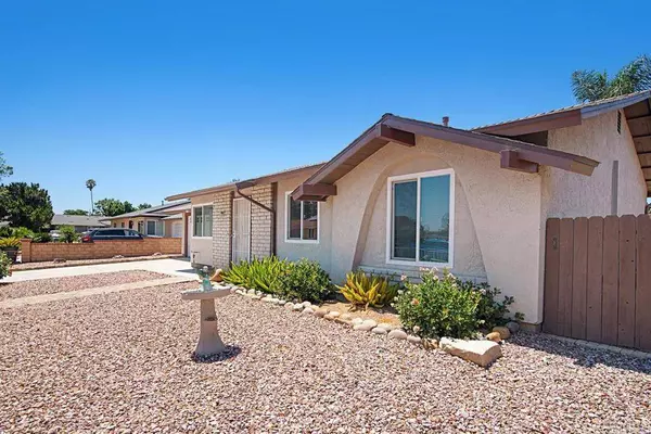 2124 Weatherby AVE, Escondido, CA 92027