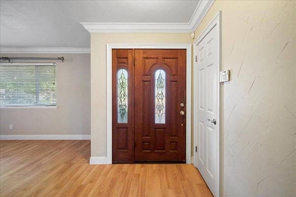 8930 Genoa AVE, Orangevale, CA 95662