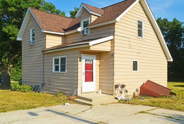 27884 560th AVE, Austin, MN 55912