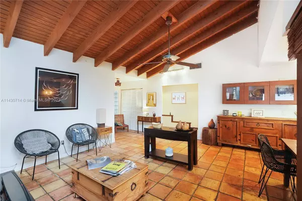 13617 SW 114th Ln, Miami, FL 33186