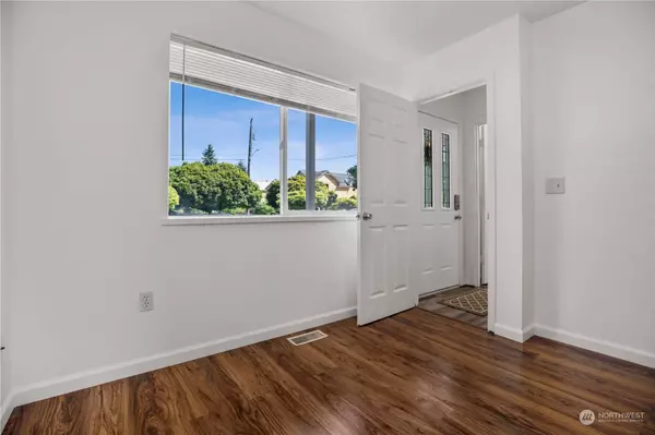 845 S Donovan ST, Seattle, WA 98108