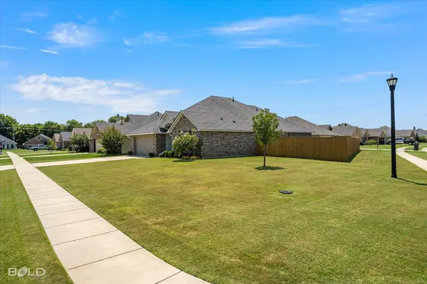 3697 Sabine Pass Drive, Bossier City, LA 71111