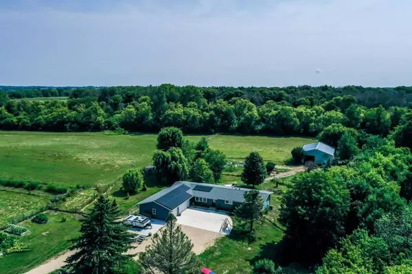 N3562 River Road, Columbus, WI 53925