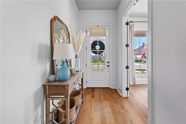 2208 SW Hampton Avenue, Bentonville, AR 72713