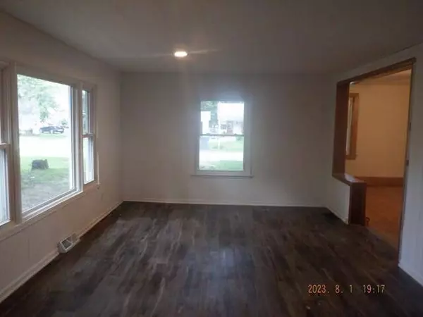 20 Fullerton, Galesburg, MI 49053