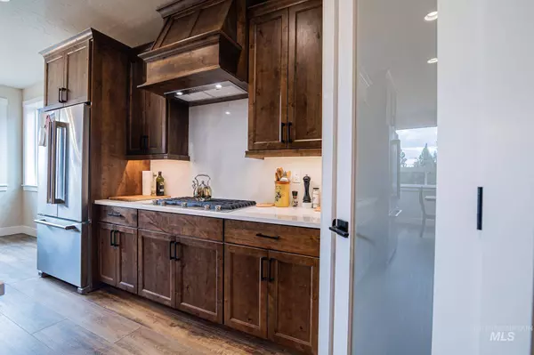 3330 Whitefield Ln, Mccall, ID 83638