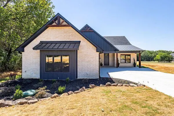 37 Memorial Street, Gordonville, TX 75020