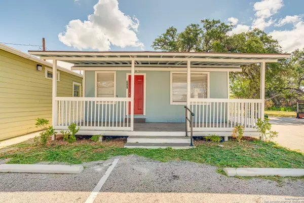 918 Highway 97, Pleasanton, TX 78064