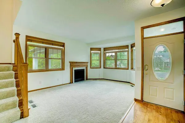 4899 Fable Hill Pkwy N, Hugo, MN 55038