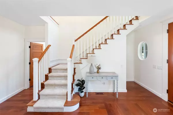 5119 Saddleback DR NW, Gig Harbor, WA 98332