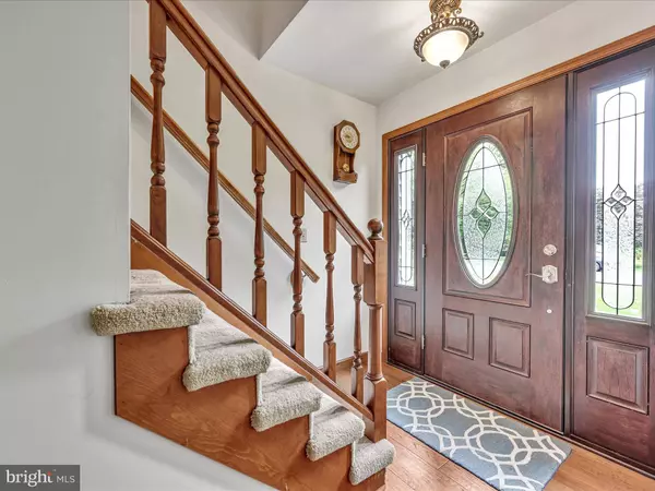 1262 ALMA LN, Mechanicsburg, PA 17055