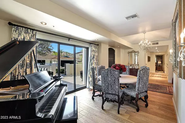 5635 E LINCOLN Drive #62, Paradise Valley, AZ 85253