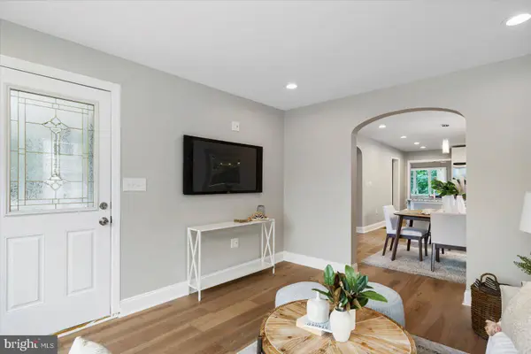 3323 GARNET RD, Parkville, MD 21234