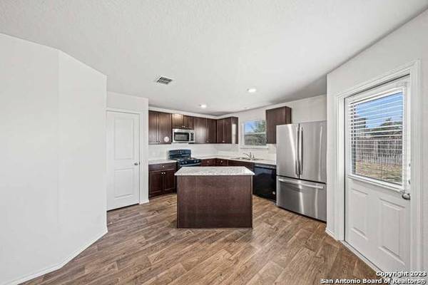 15431 Crimson Topaz, San Antonio, TX 78253