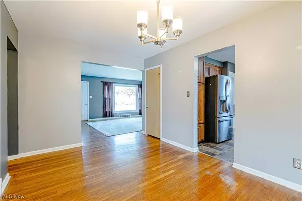 953 Bryn Mawr AVE, Wickliffe, OH 44092