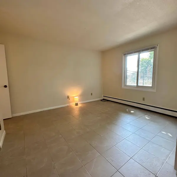 4207 Lakeside AVE N #123, Brooklyn Center, MN 55429