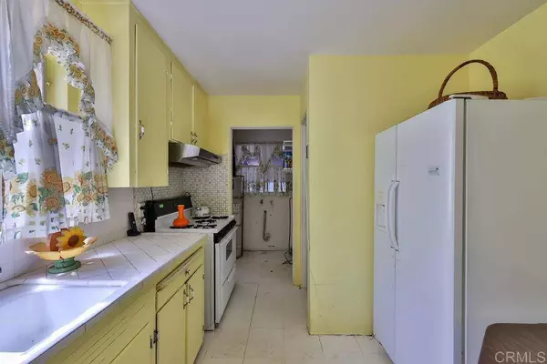 6328 Tooley Street, San Diego, CA 92114