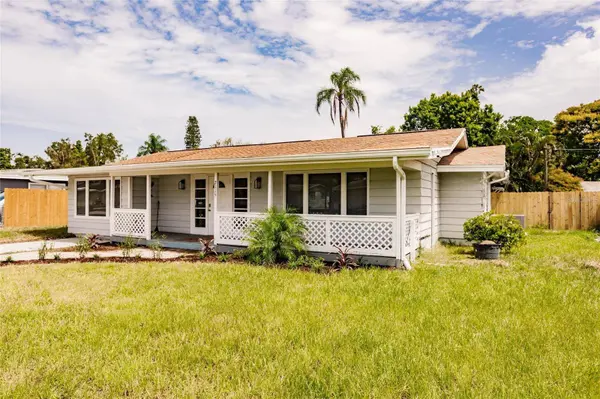 2115 SHAWNEE ST, Sarasota, FL 34231