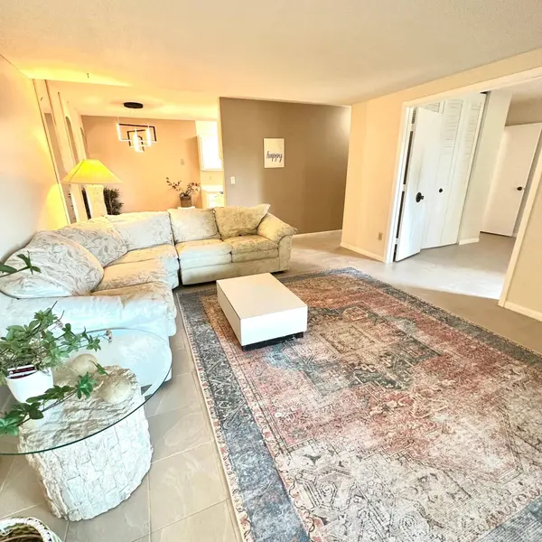 4207 Lakeside AVE N #123, Brooklyn Center, MN 55429