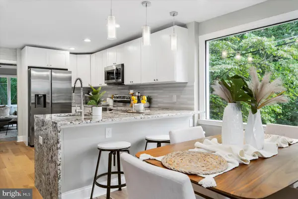 3323 GARNET RD, Parkville, MD 21234