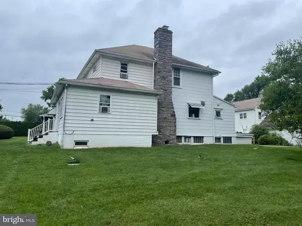 2185 STREET RD, Warrington, PA 18976