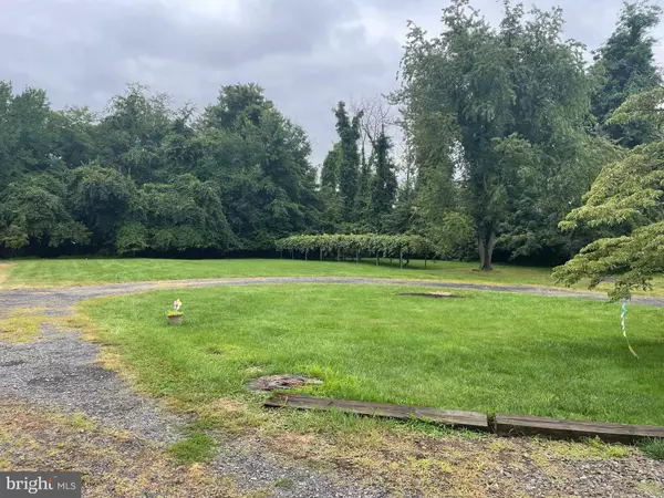 2185 STREET RD, Warrington, PA 18976