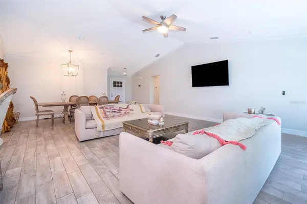 1407 MAGNOLIA LN, Auburndale, FL 33823