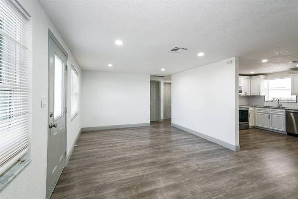 3844 HOLIDAY LAKE DR, Holiday, FL 34691