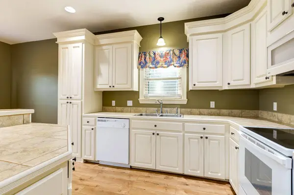 47 High Meadows Cir, Petal, MS 39465