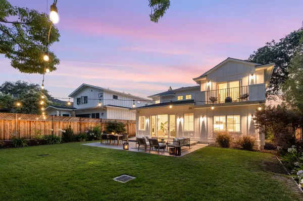 2055 Sterling AVE, Menlo Park, CA 94025