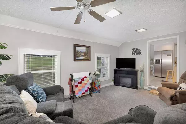 6604 Hamilton Middletown Rd, Monroe, OH 45044