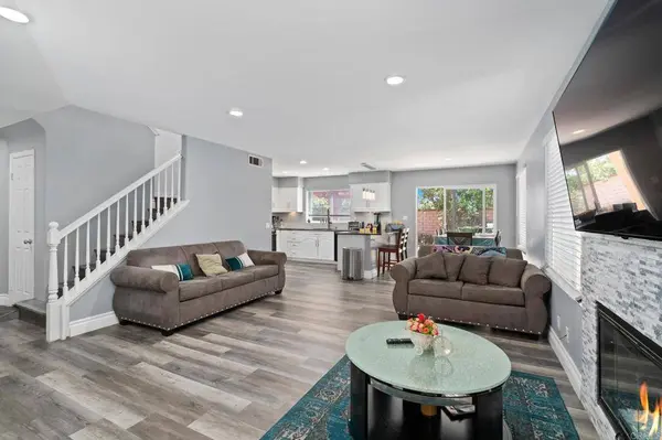 2891 Oakwood Creek Way, Escondido, CA 92027