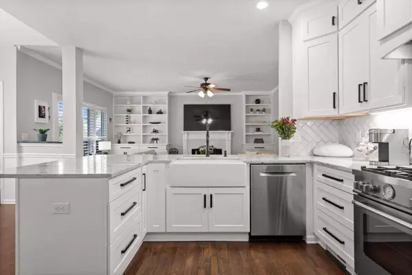 250 Rose Meadow LN, Alpharetta, GA 30005